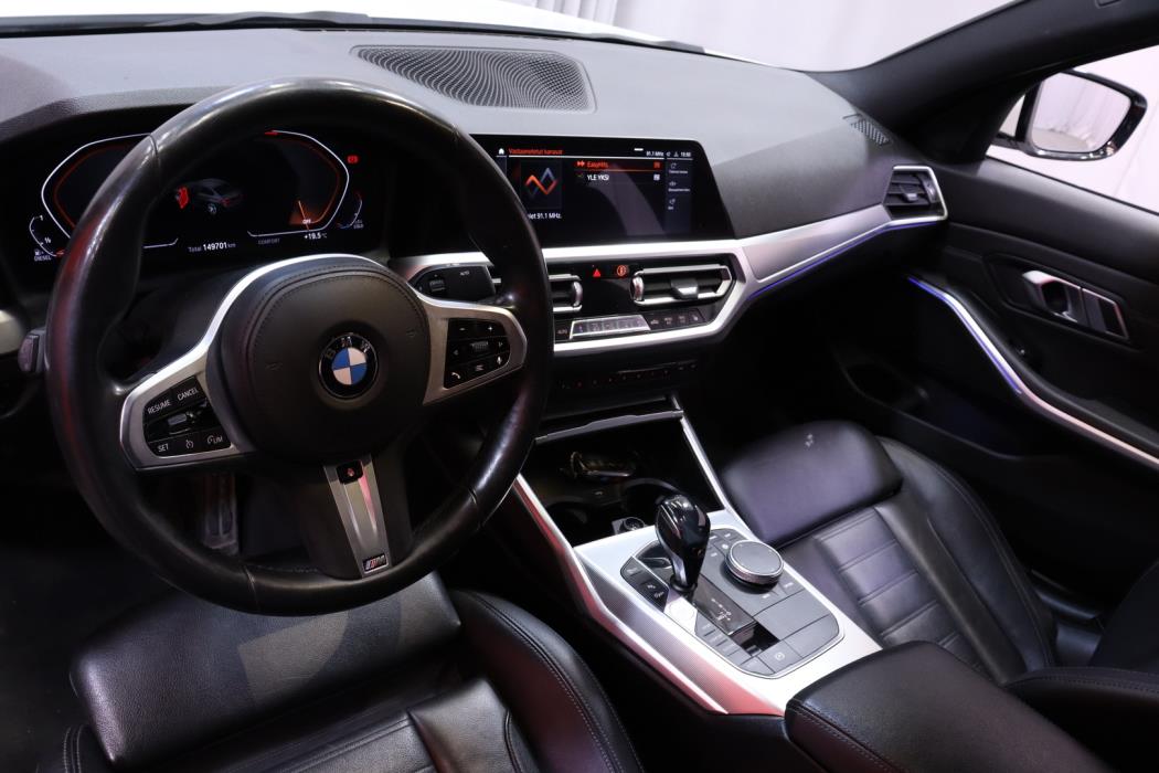 BMW 320 2019