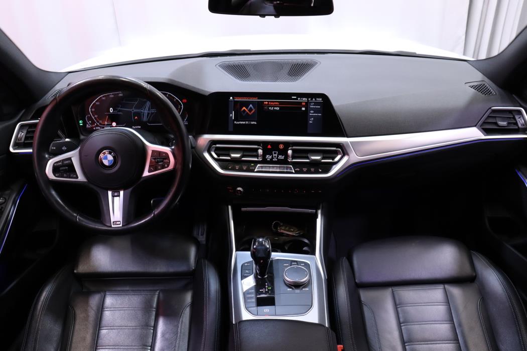 BMW 320 2019