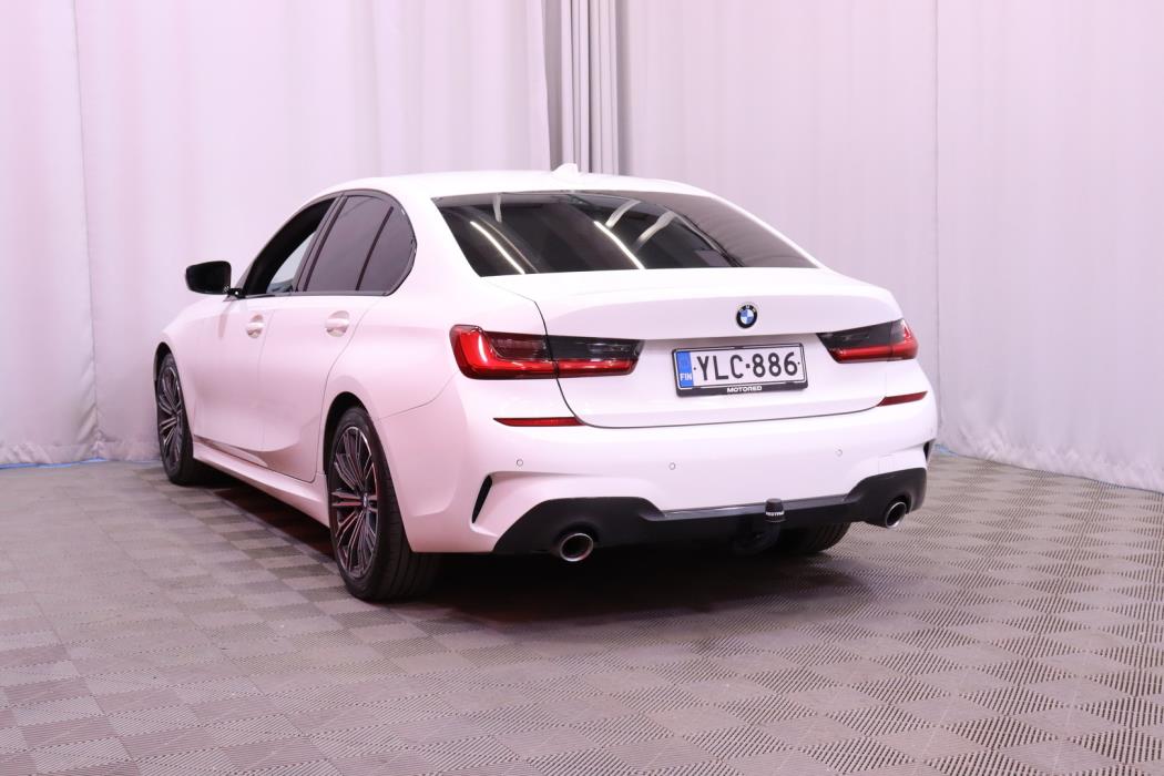 BMW 320 2019