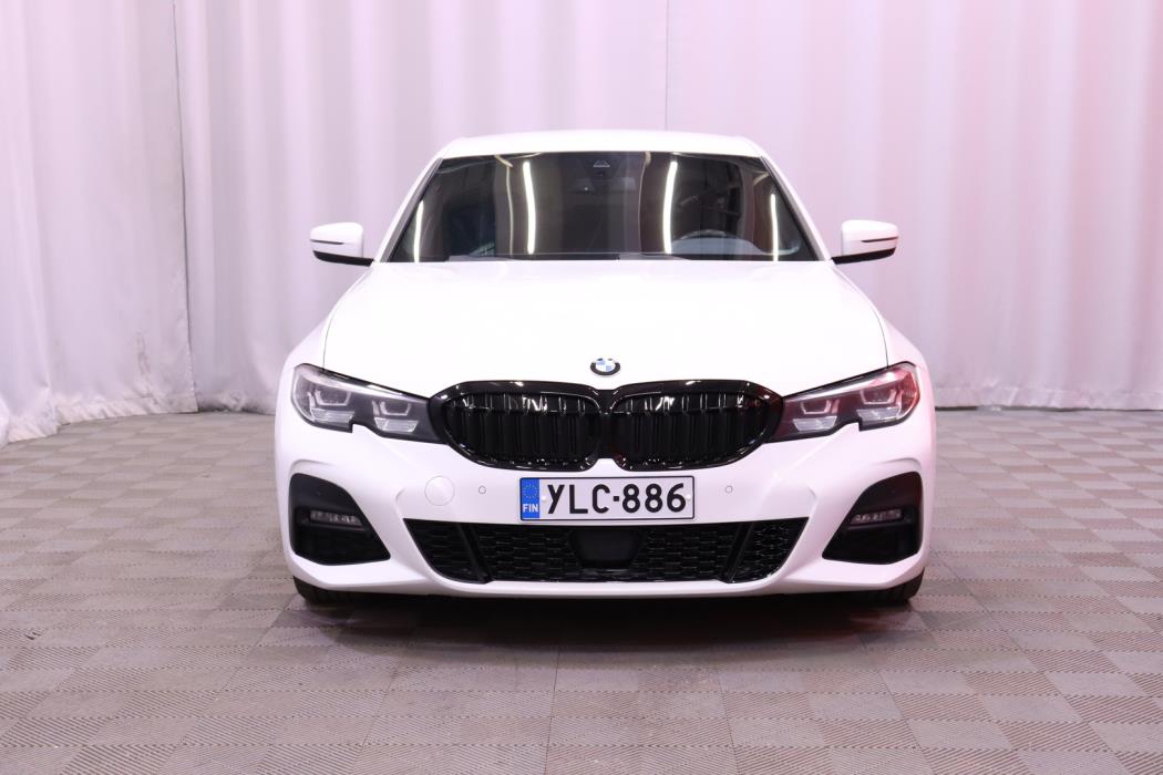 BMW 320 2019