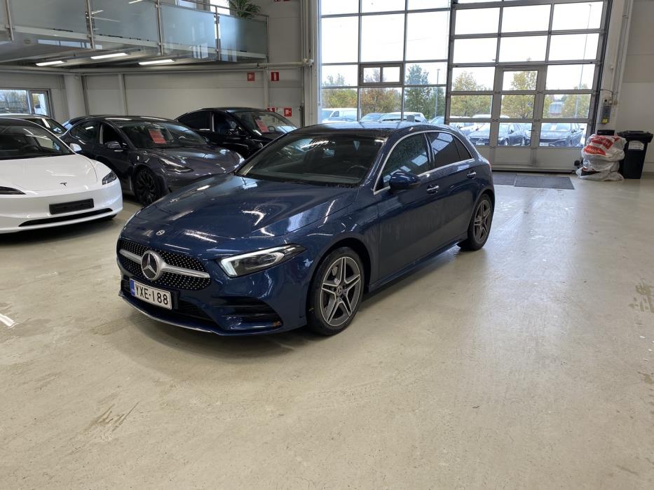 MERCEDES-BENZ A 2020