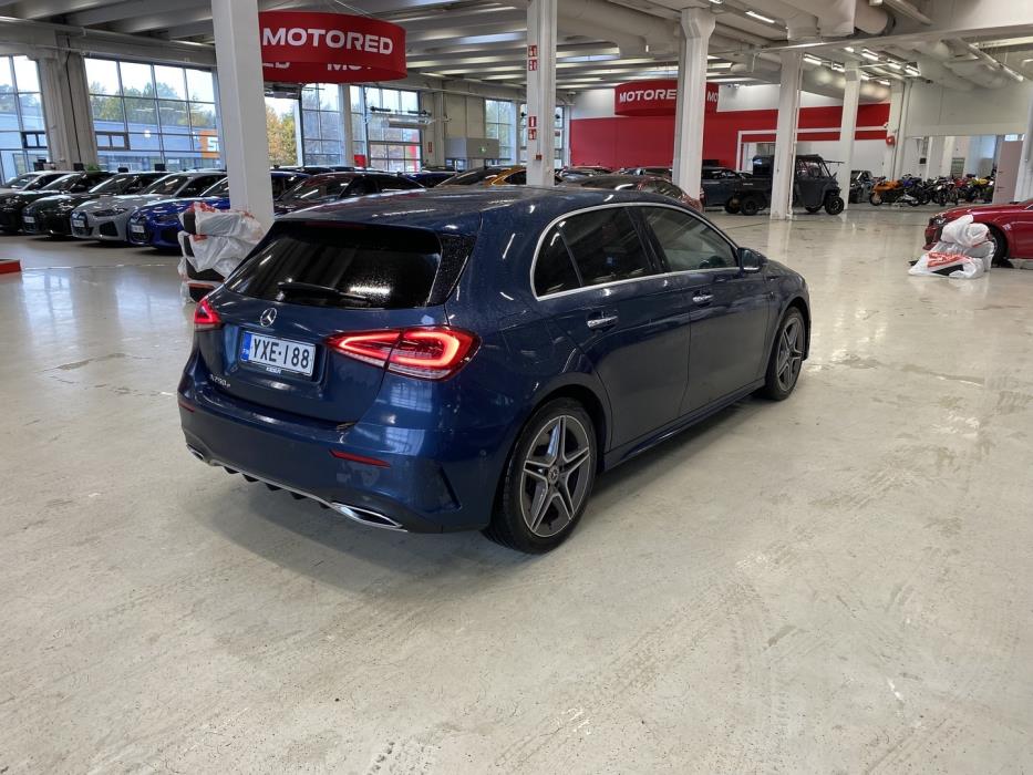 MERCEDES-BENZ A 2020