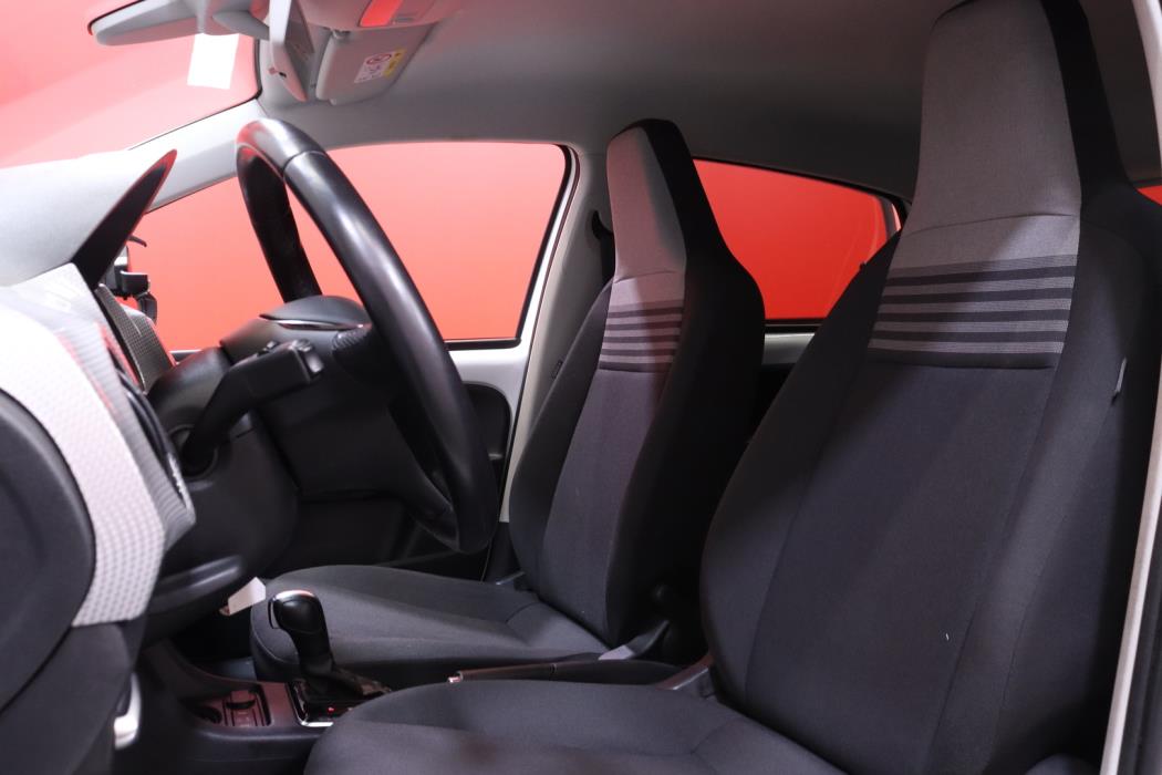 VOLKSWAGEN up! 2019