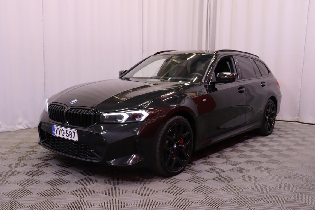 BMW 330 2025