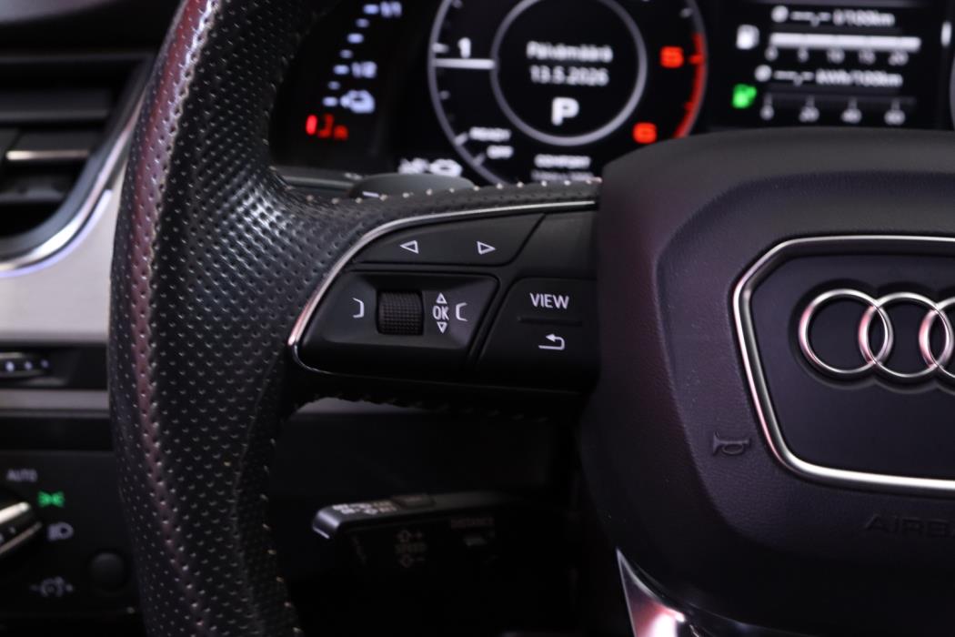 AUDI Q7 2018