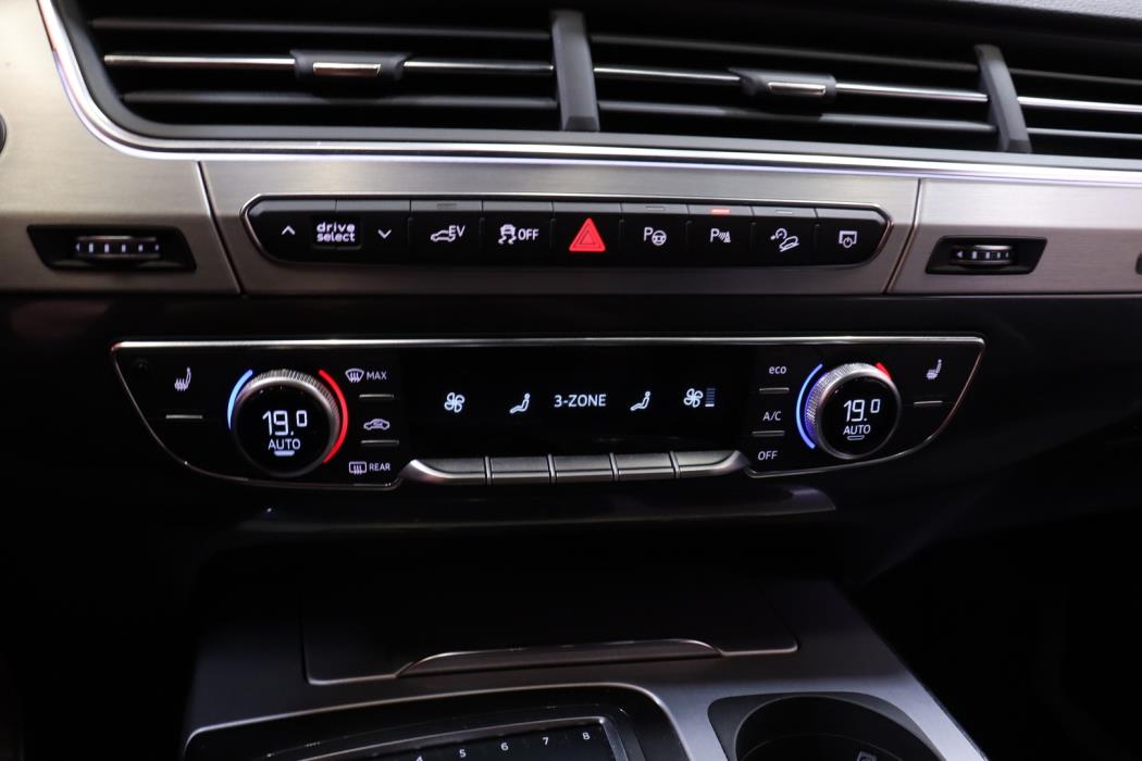 AUDI Q7 2018