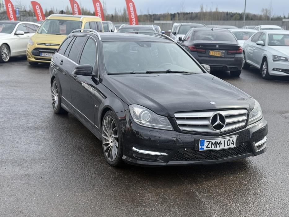 MERCEDES-BENZ C 2012