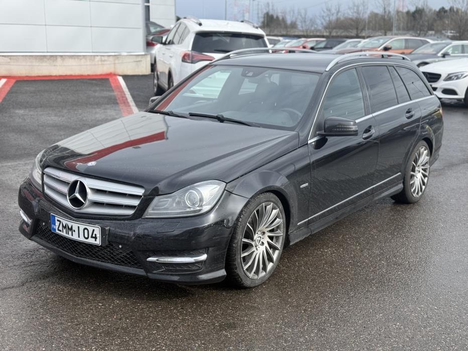 MERCEDES-BENZ C 2012