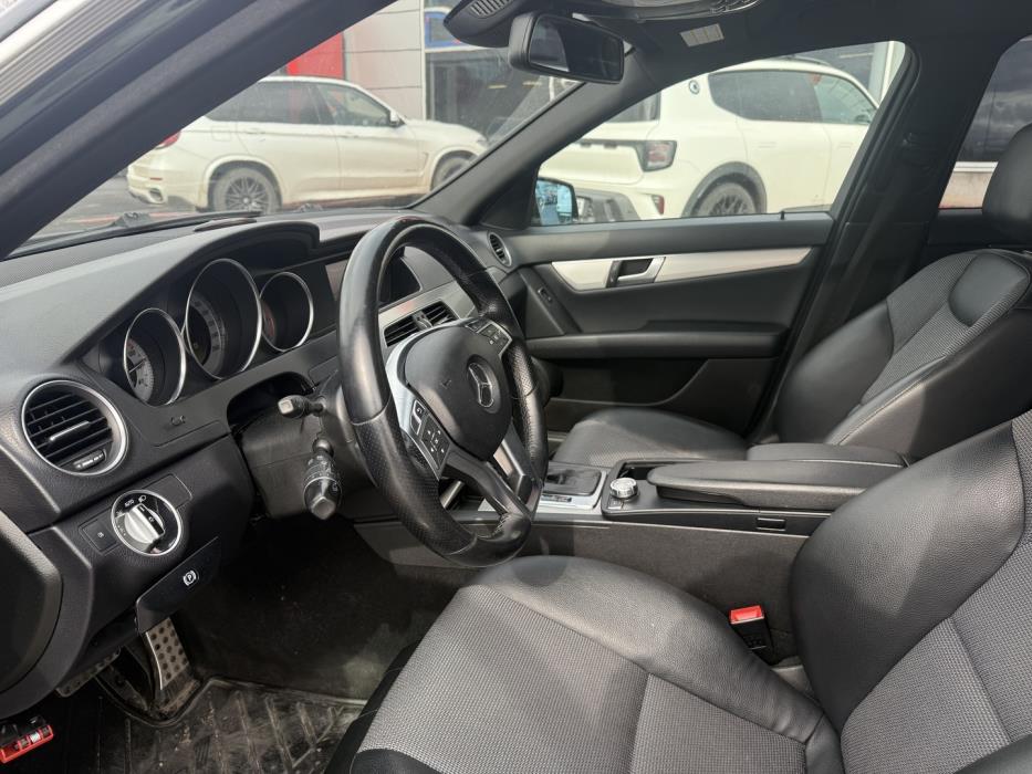 MERCEDES-BENZ C 2012
