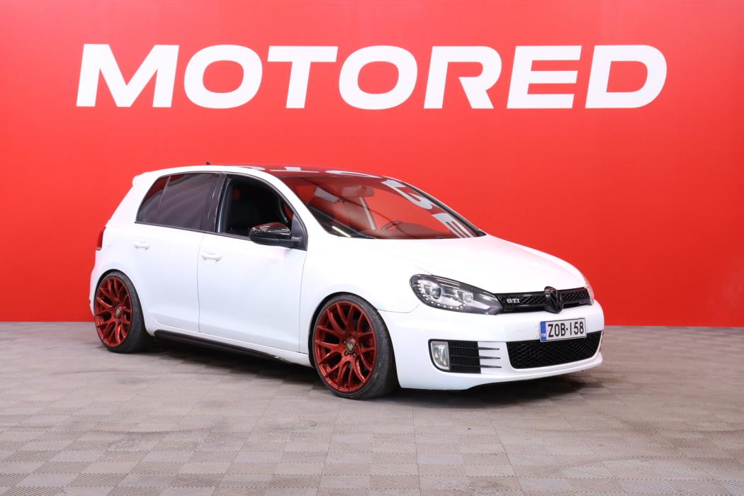 VOLKSWAGEN Golf 2011