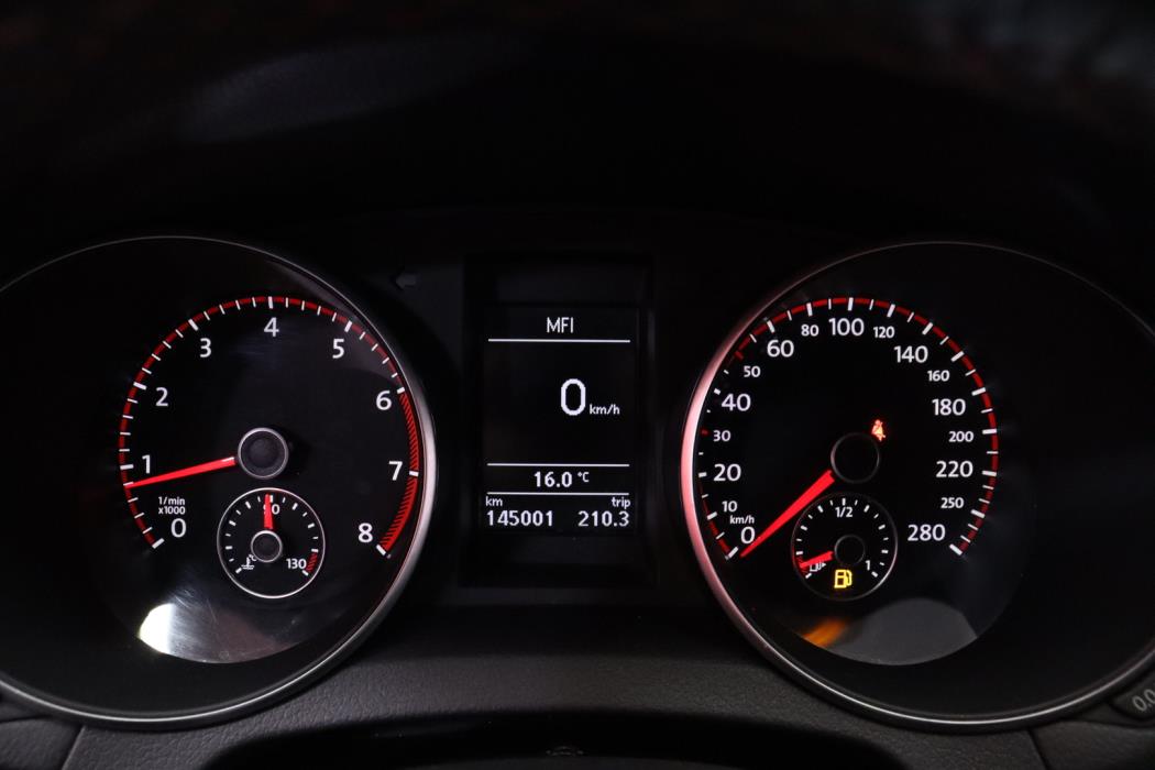 VOLKSWAGEN Golf 2011