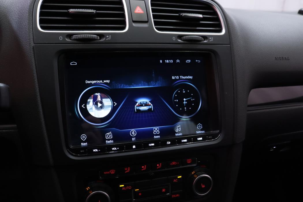 VOLKSWAGEN Golf 2011