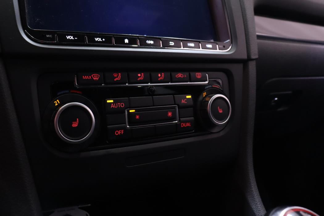 VOLKSWAGEN Golf 2011