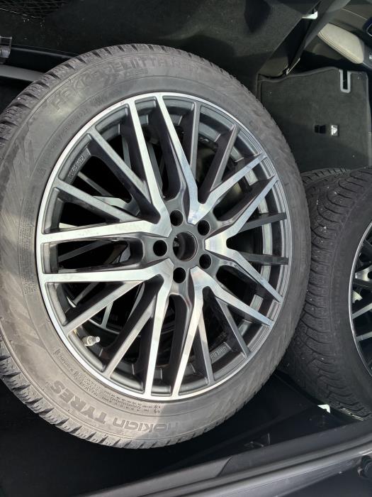 MERCEDES-BENZ EQS 2023