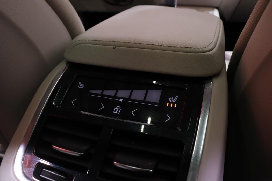 VOLVO V60 Cross Country 2023