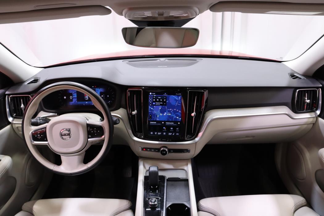 VOLVO V60 Cross Country 2023