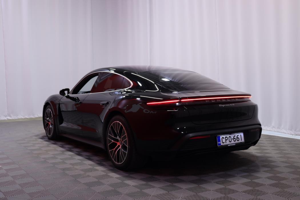 PORSCHE Taycan 2020