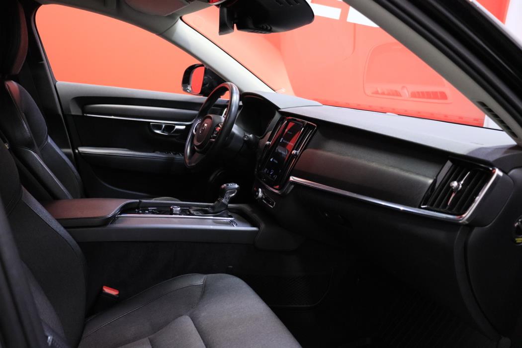 VOLVO V90 Cross Country 2019