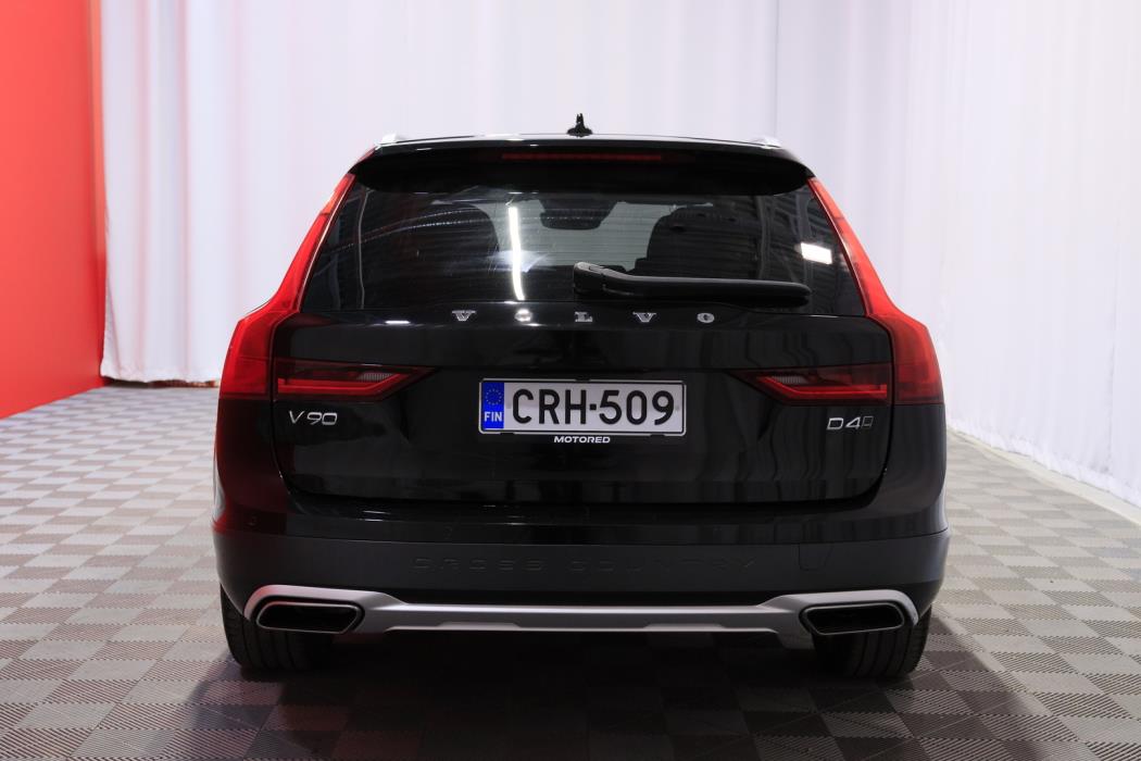 VOLVO V90 Cross Country 2019