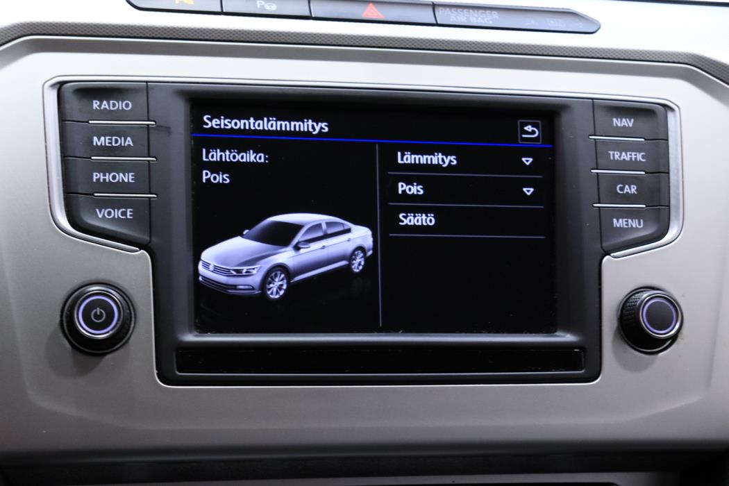 VOLKSWAGEN Passat 2017