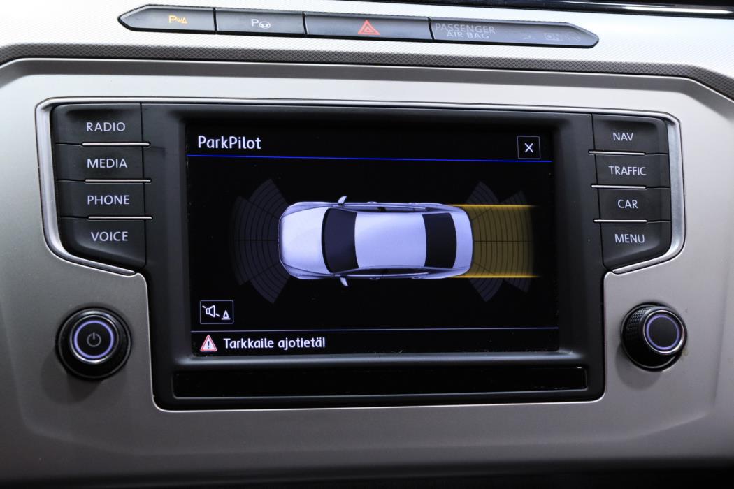 VOLKSWAGEN Passat 2017