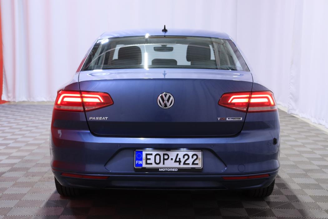 VOLKSWAGEN Passat 2017