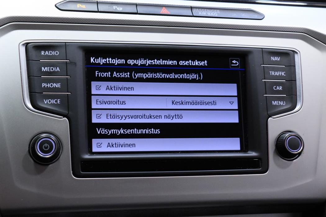 VOLKSWAGEN Passat 2017