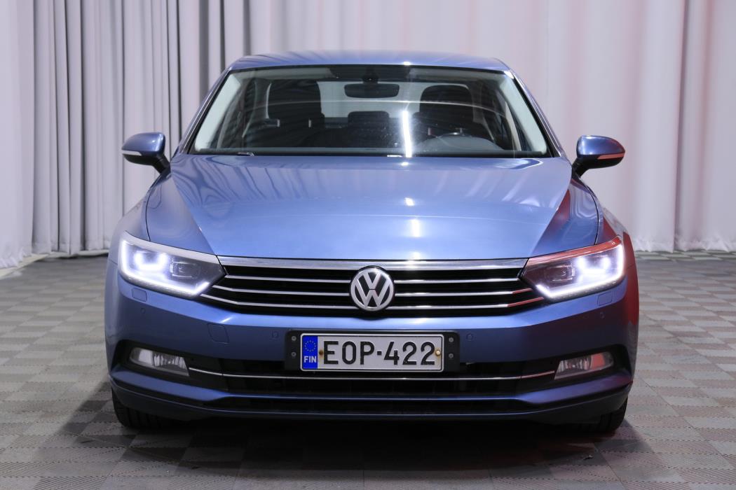 VOLKSWAGEN Passat 2017