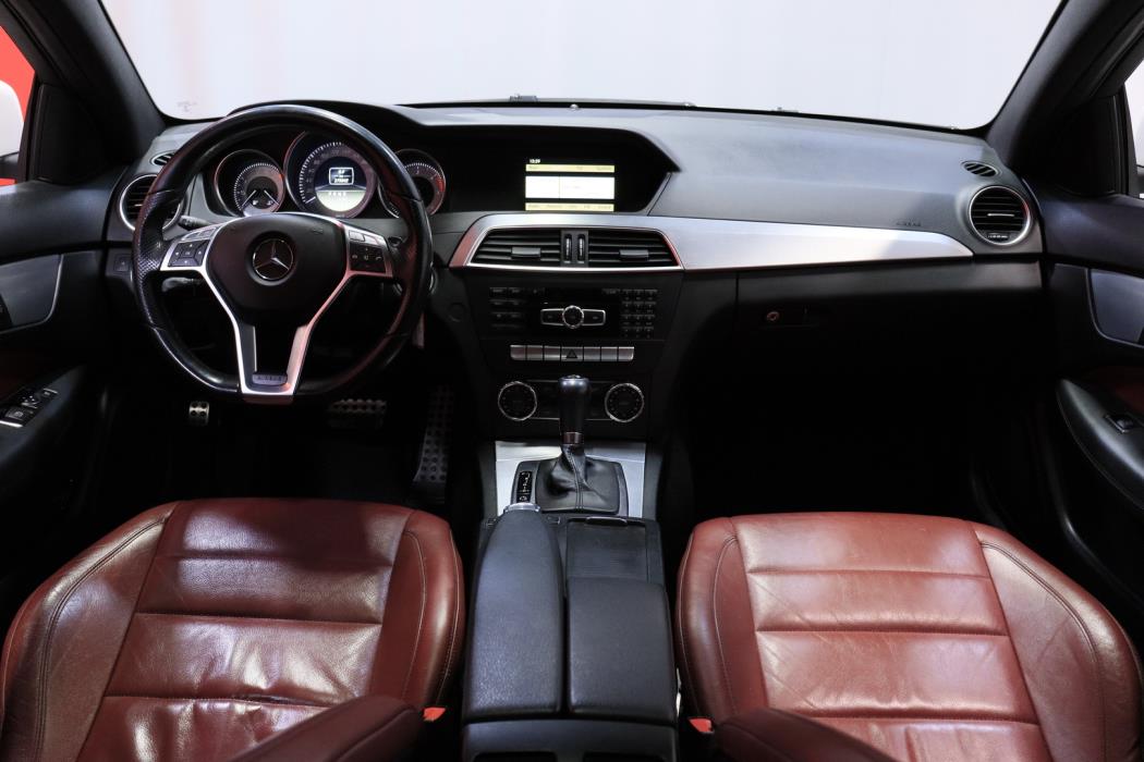 MERCEDES-BENZ C 2011