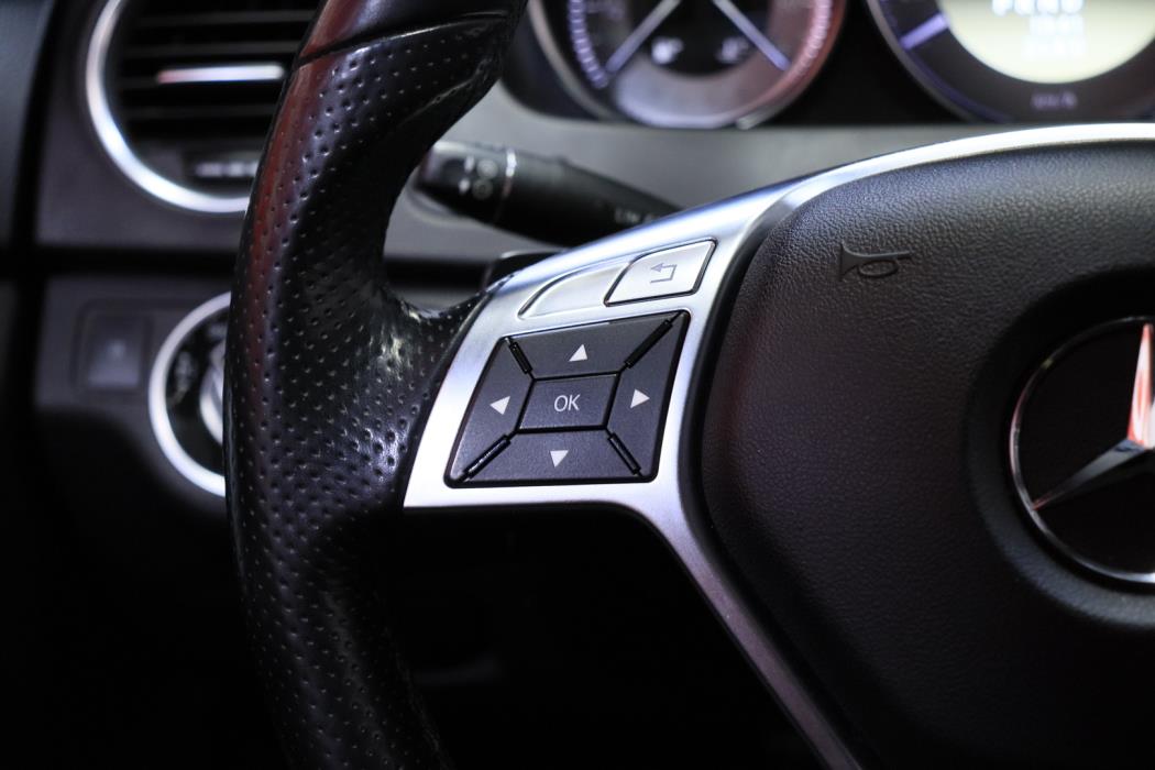 MERCEDES-BENZ C 2011