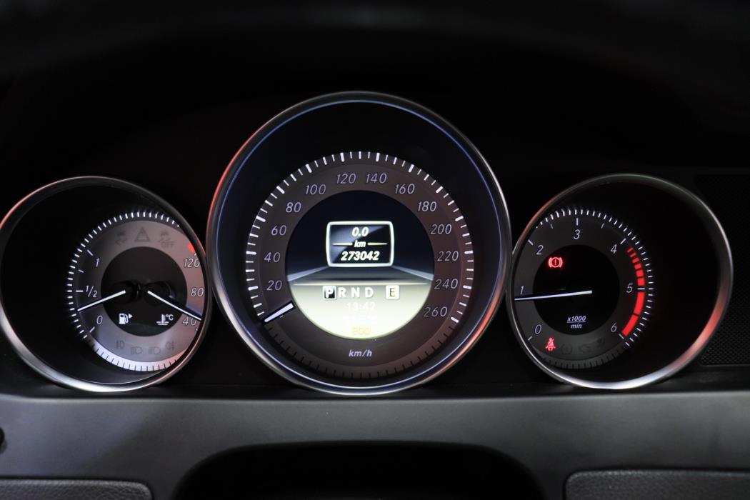 MERCEDES-BENZ C 2011