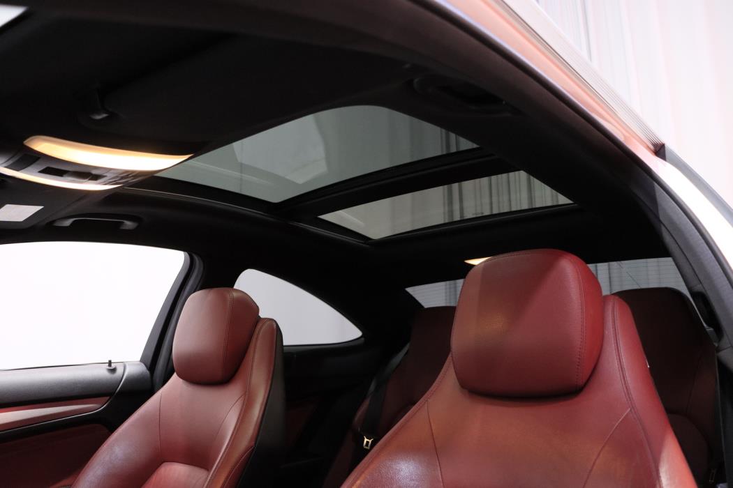 MERCEDES-BENZ C 2011