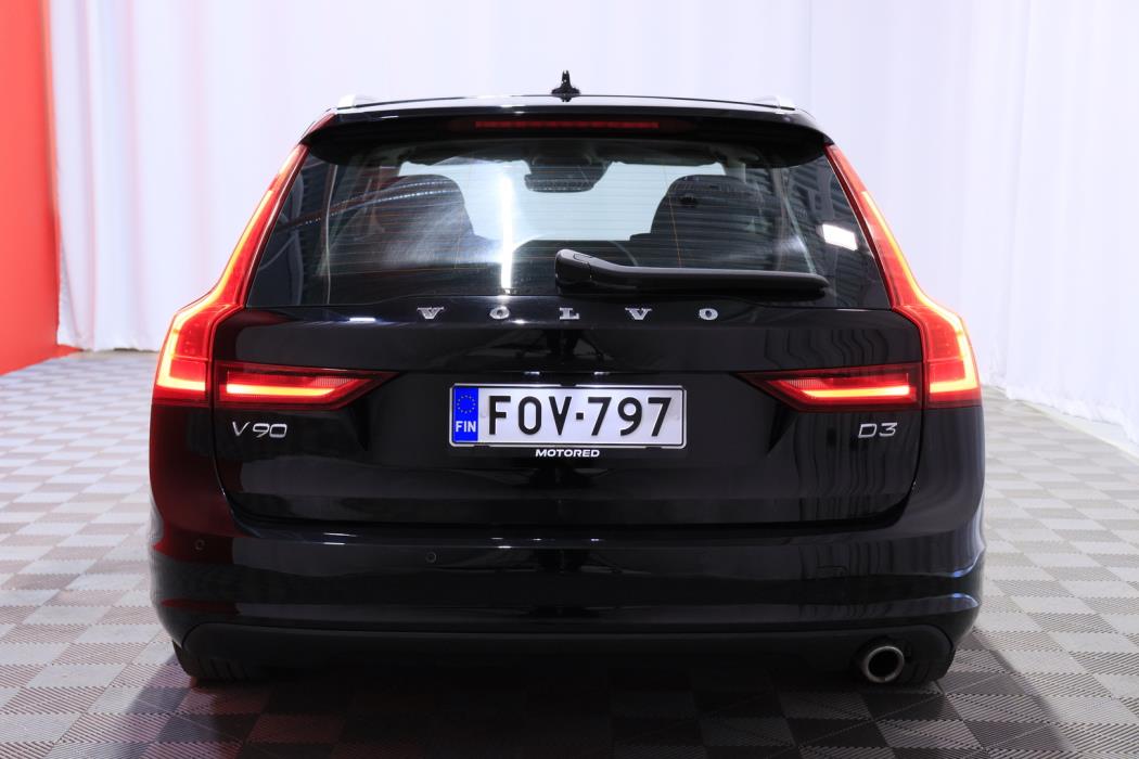 VOLVO V90 2019