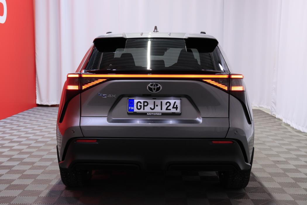 TOYOTA bZ4X 2023