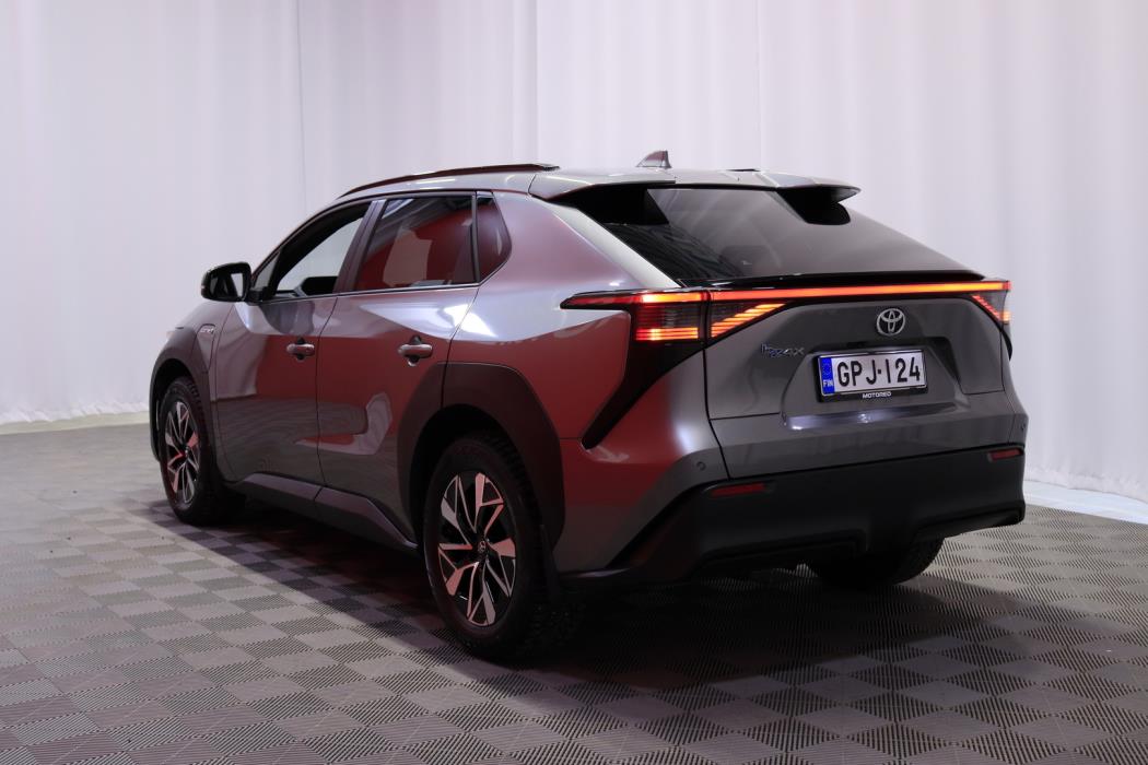 TOYOTA bZ4X 2023