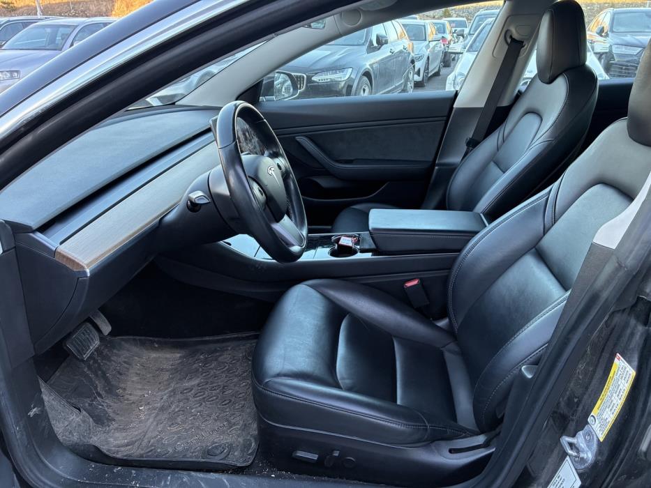 TESLA Model 3 2019