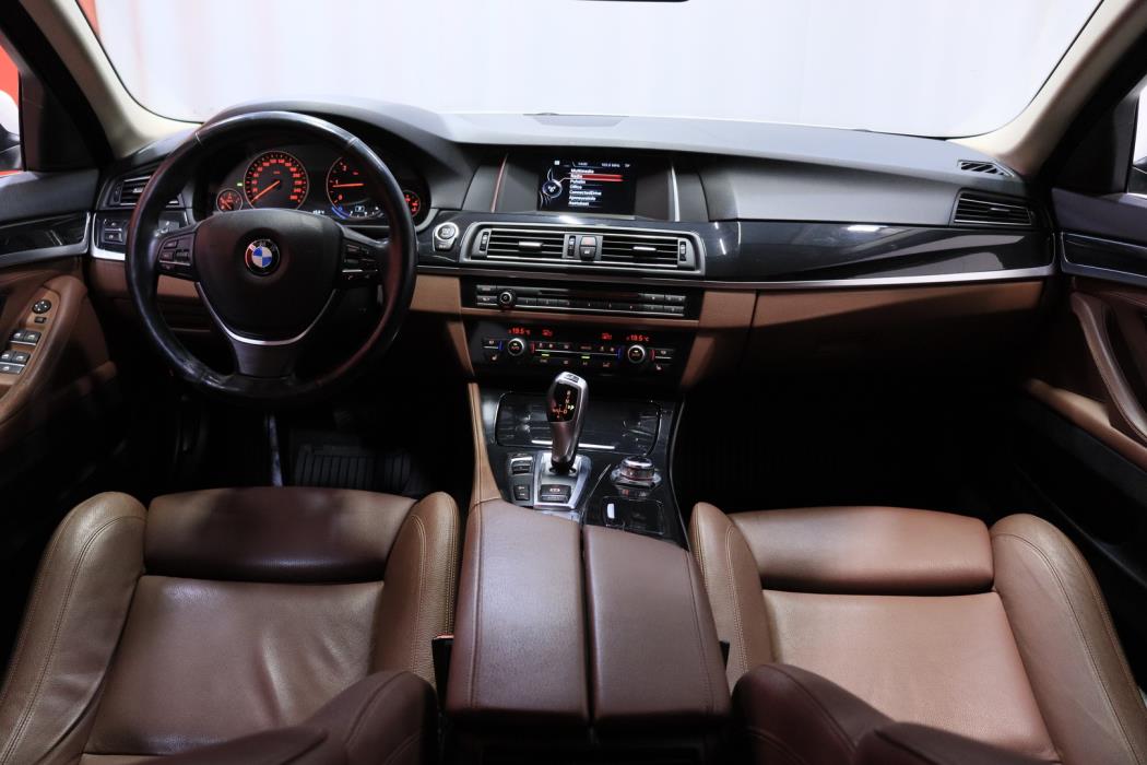 BMW 520 2015