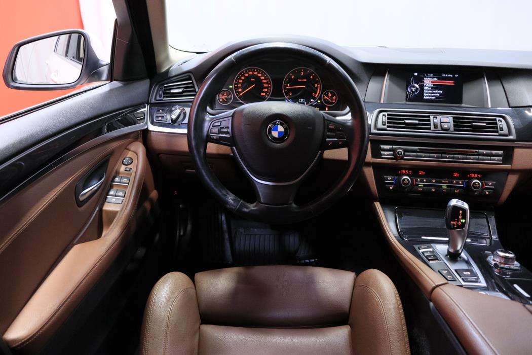 BMW 520 2015