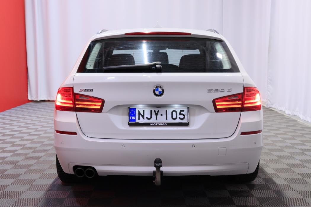 BMW 520 2015
