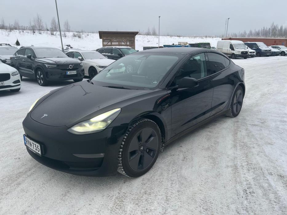 TESLA Model 3 2022
