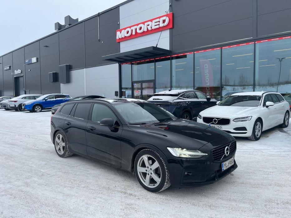 VOLVO V60 2022