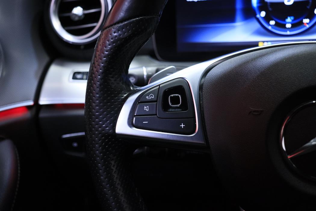 MERCEDES-BENZ E 2017