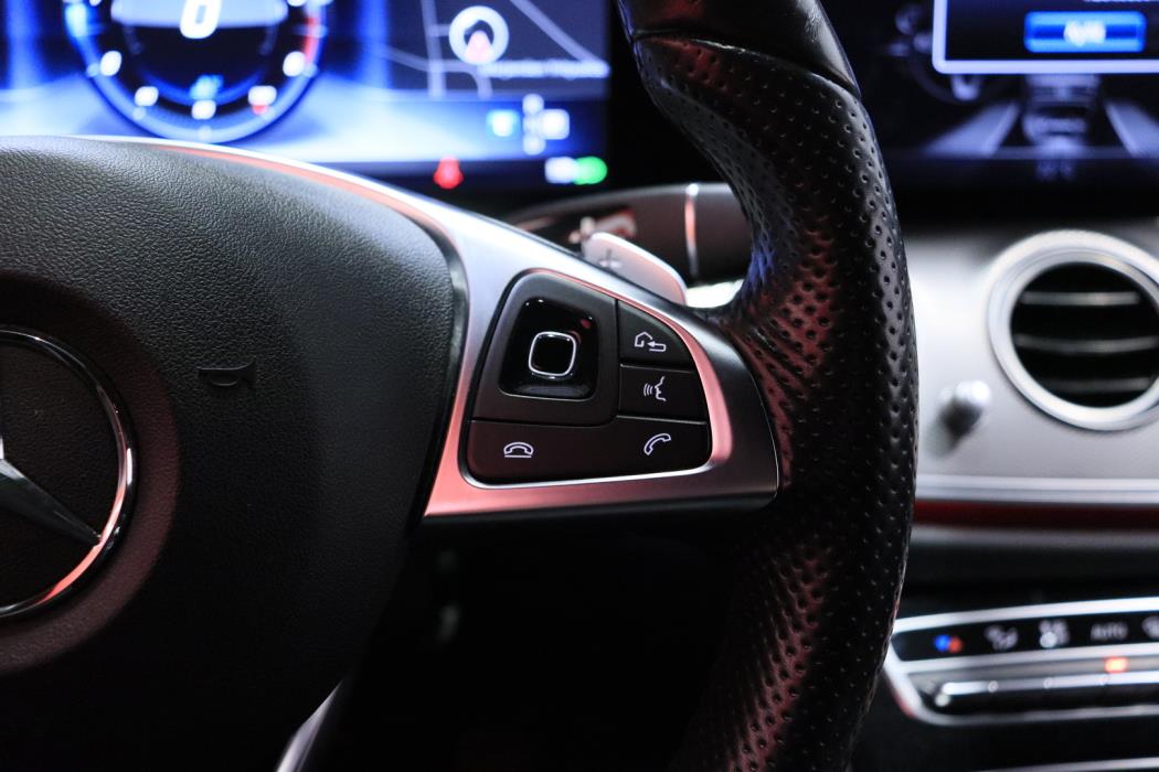 MERCEDES-BENZ E 2017