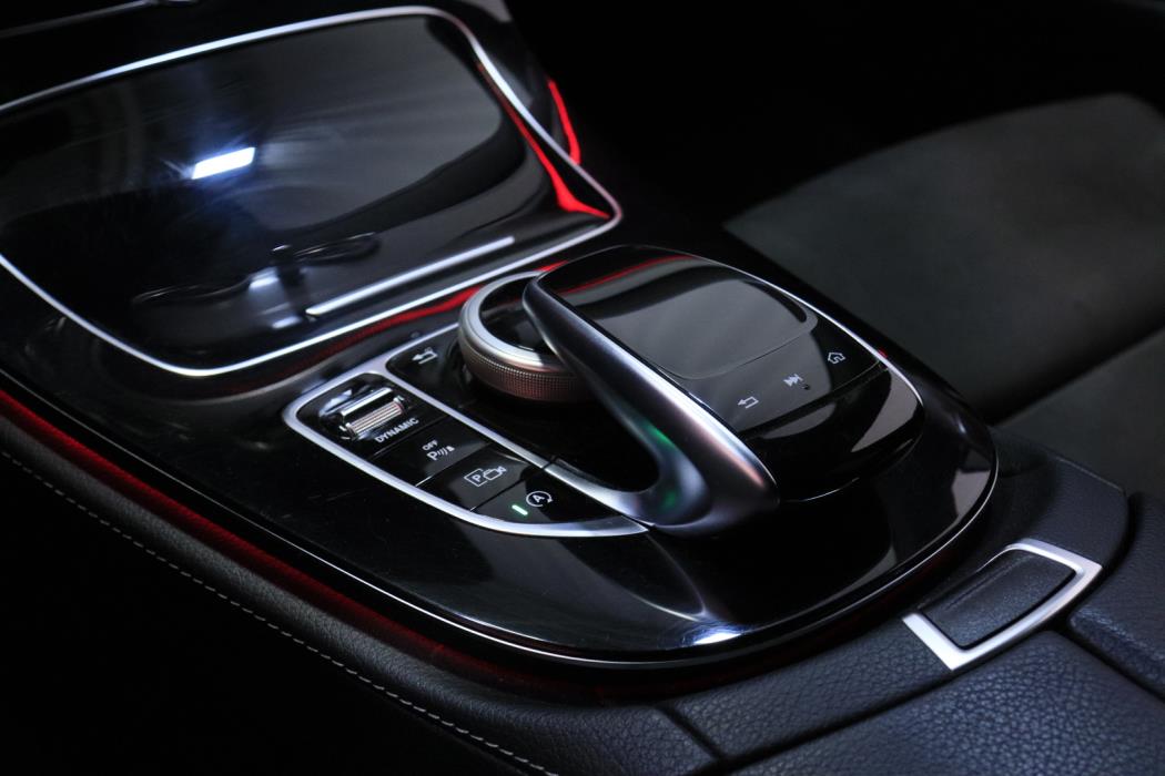 MERCEDES-BENZ E 2017