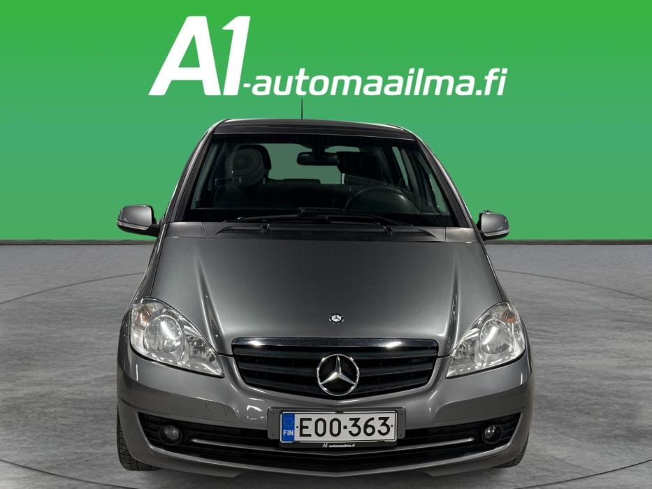MERCEDES-BENZ A 2010
