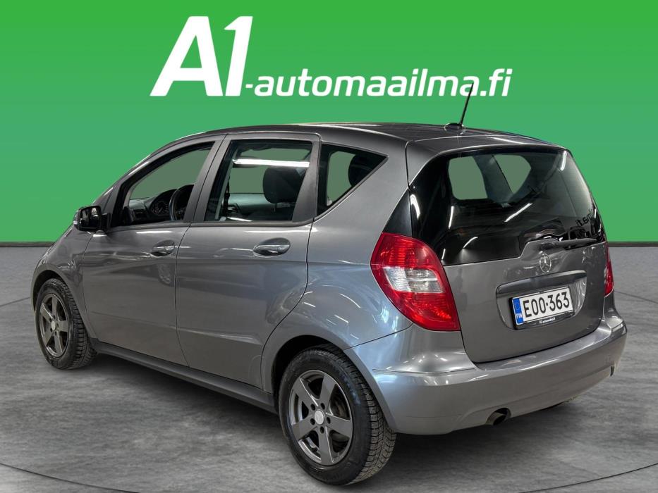 MERCEDES-BENZ A 2010