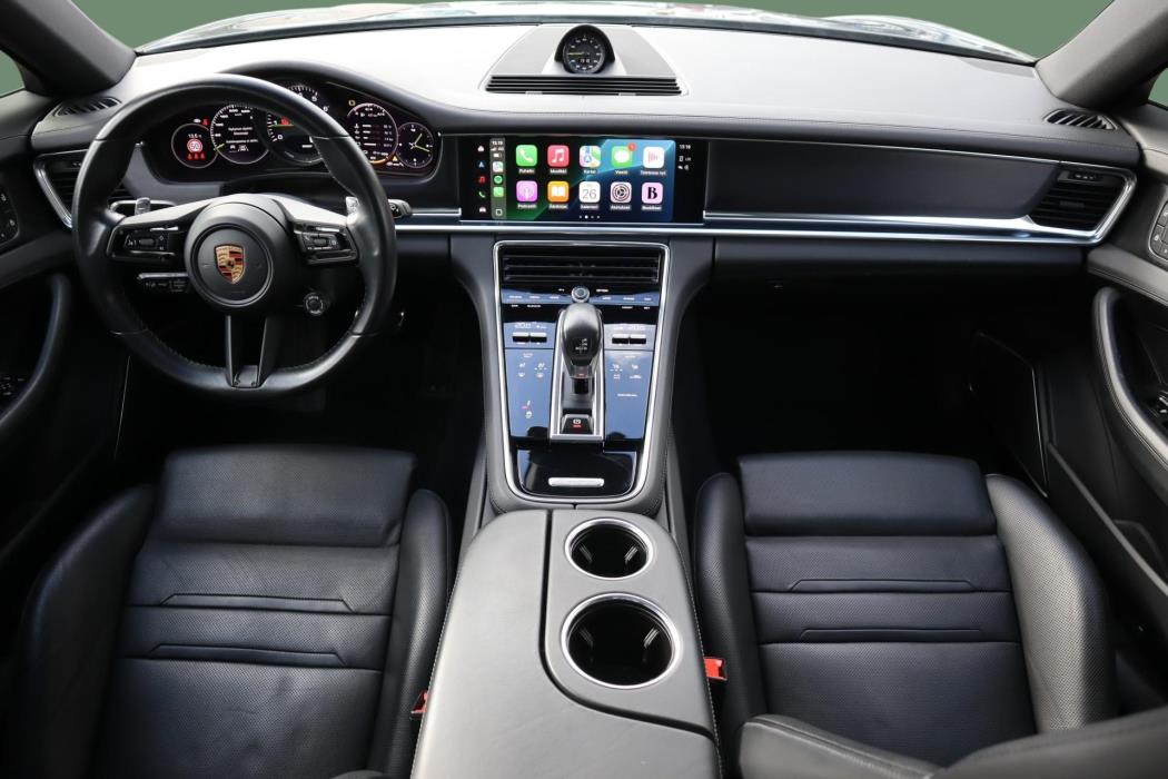 PORSCHE Panamera 2022