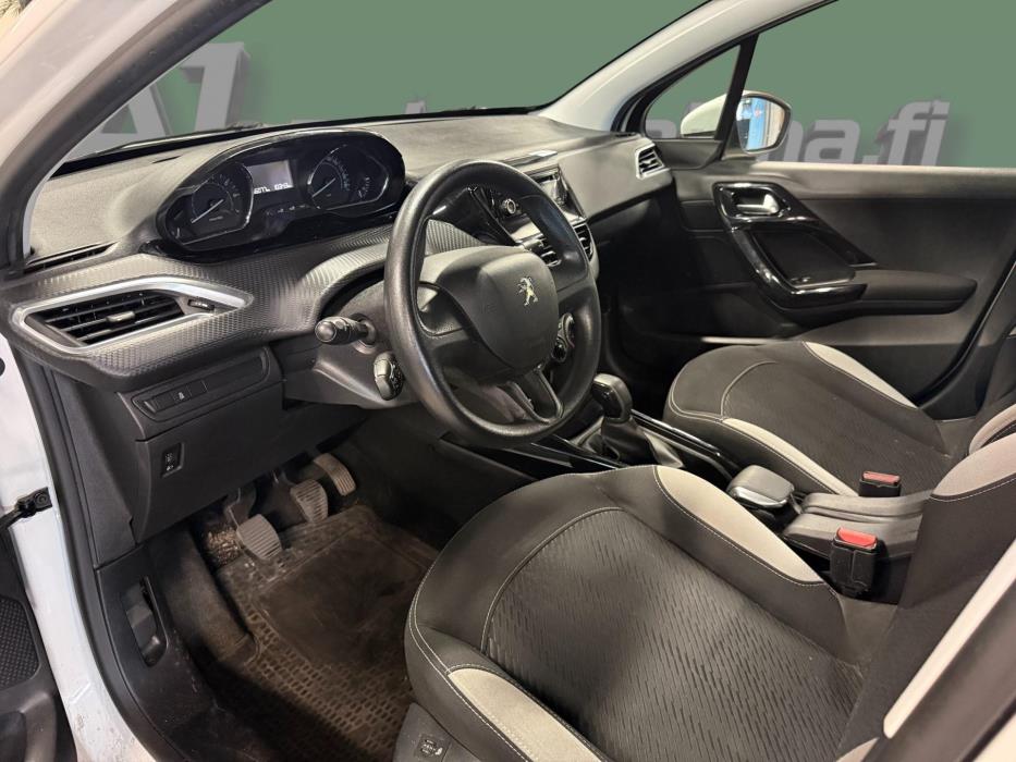PEUGEOT 2008 2013