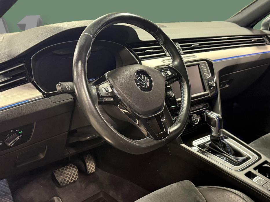 VOLKSWAGEN Passat 2016