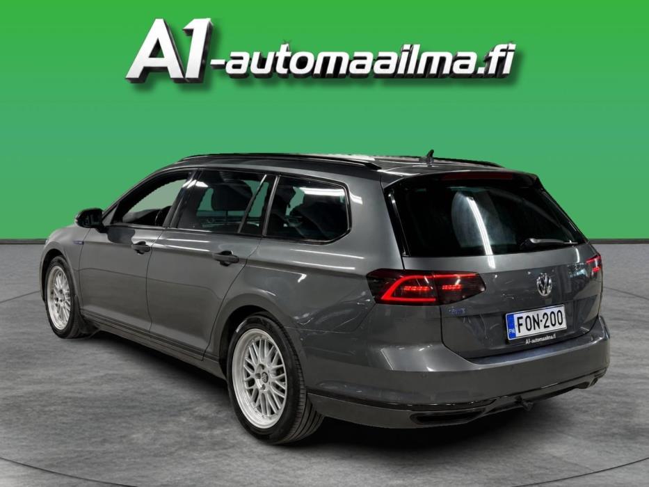 VOLKSWAGEN Passat 2016